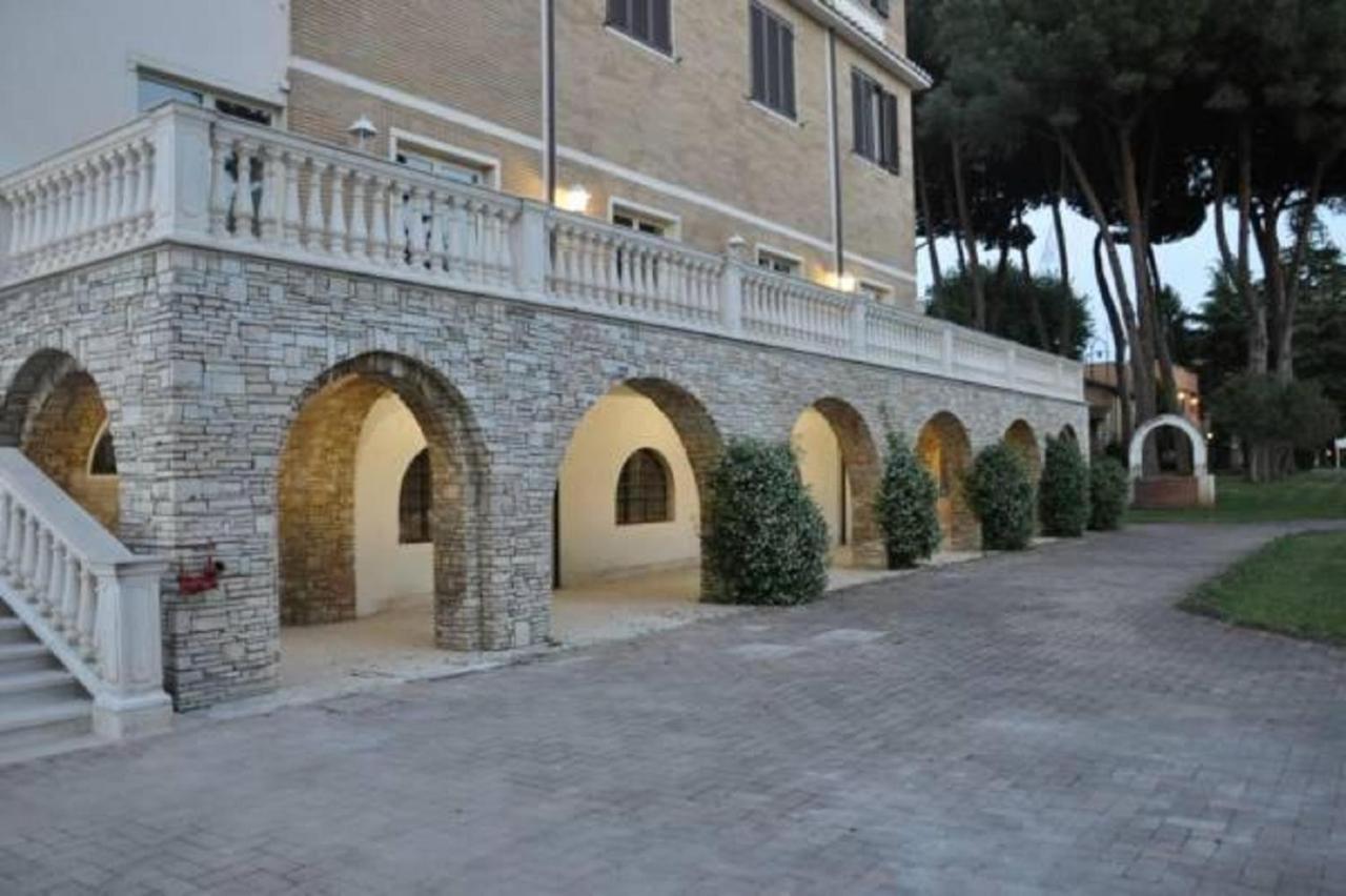 Park Hotel Villamaria Albano Laziale Eksteriør billede